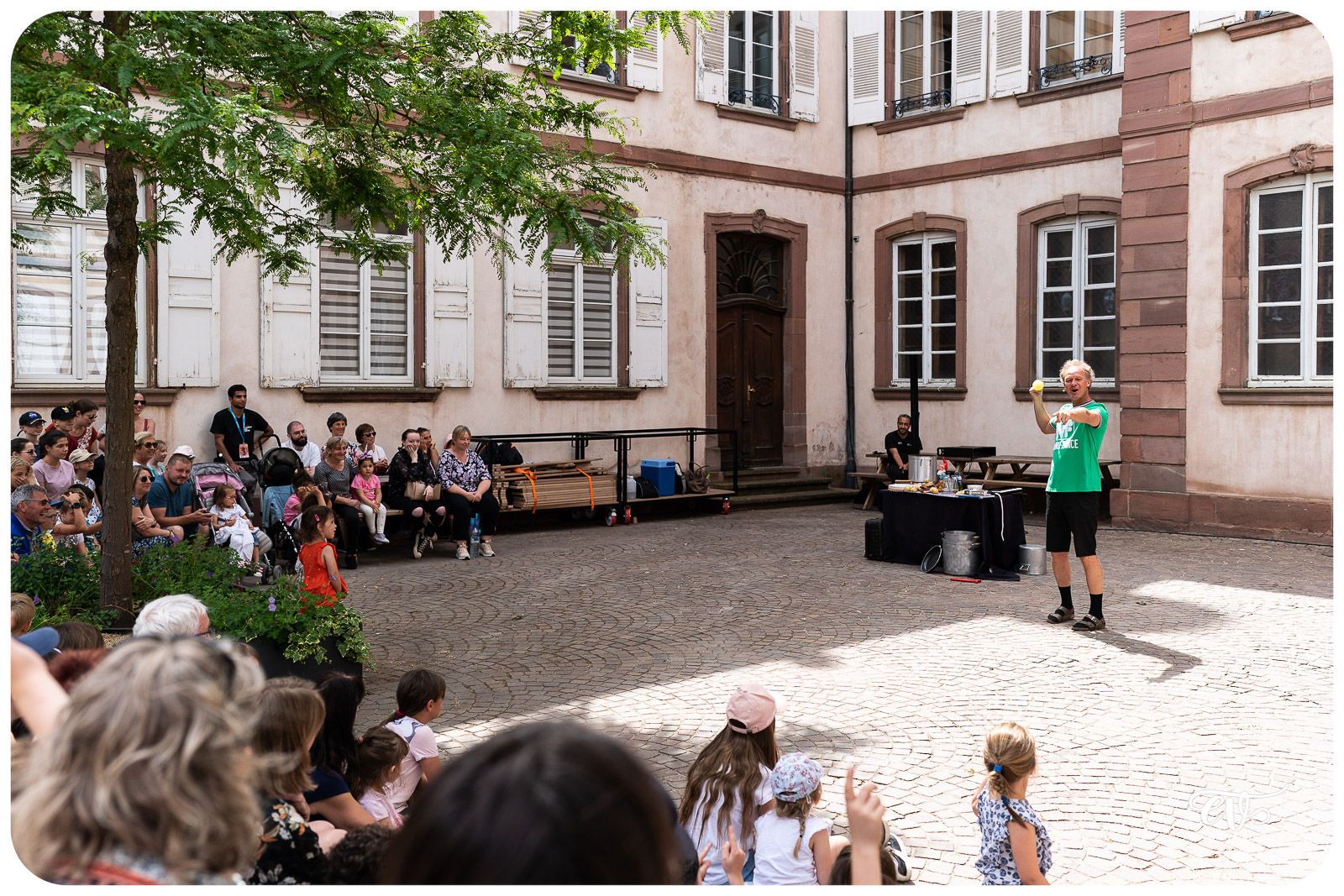 FRENCH TOUCH MADE IN GERMANY (IMMO)